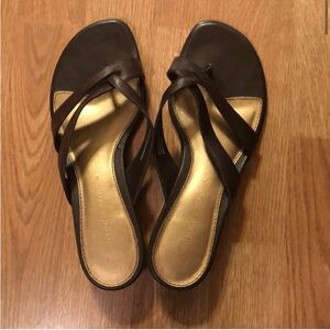 Apostrophe ~ Sandals